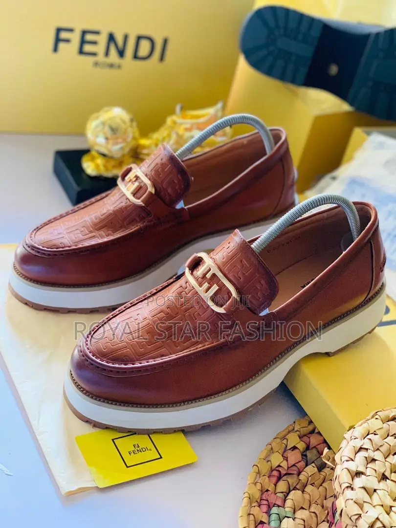 Fendi Quality Shoe