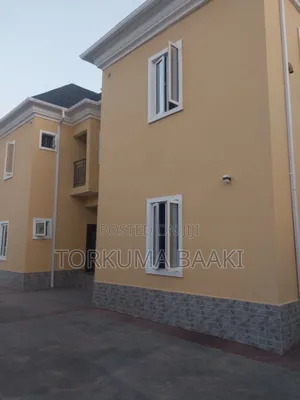 2bdrm Block of Flats in Manreng Estate, Gwarinpa for rent
