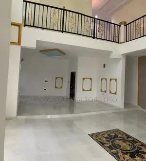5bdrm Duplex in Osongama Estate, Uyo for sale