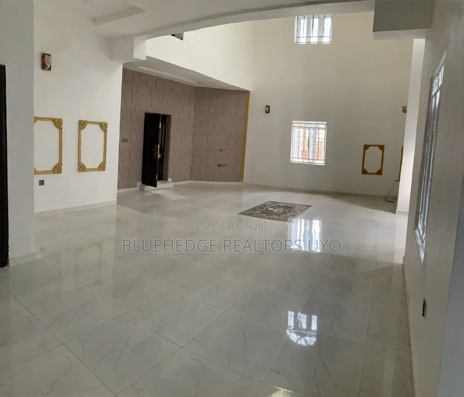 5bdrm Duplex in Osongama Estate, Uyo for sale