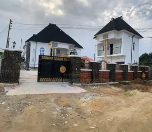 5bdrm Duplex in Osongama Estate, Uyo for sale