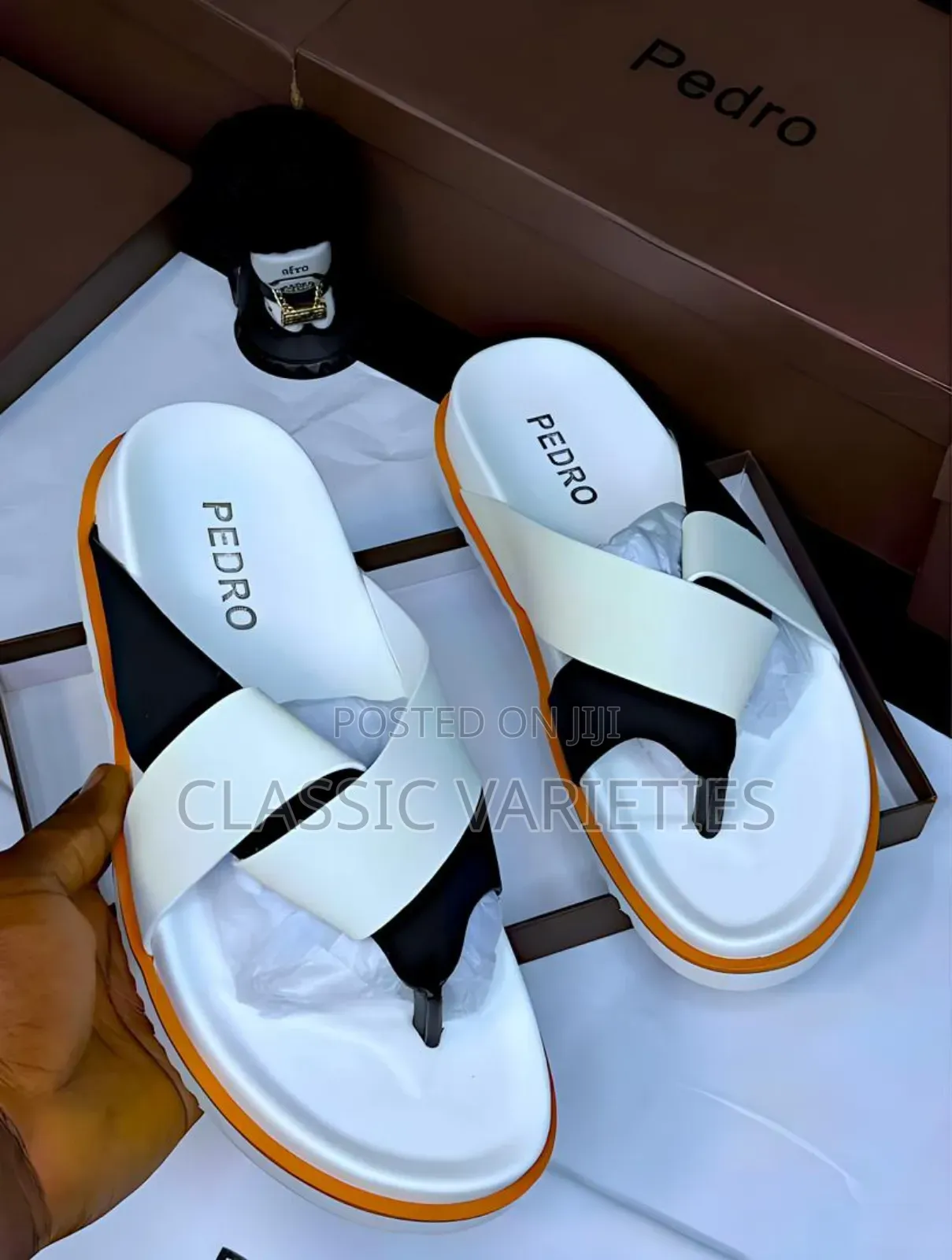Pedro Luxury Slide