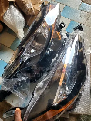 Head Lamp Corolla 2017 Le