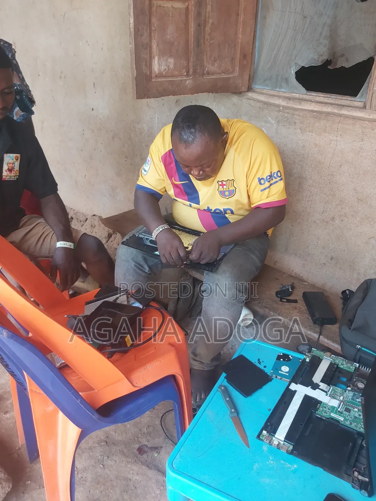 Computer Network Engineer and Laptops and Desktops Engineer