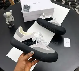 Goodbai Luxury Sneakers Back in Store