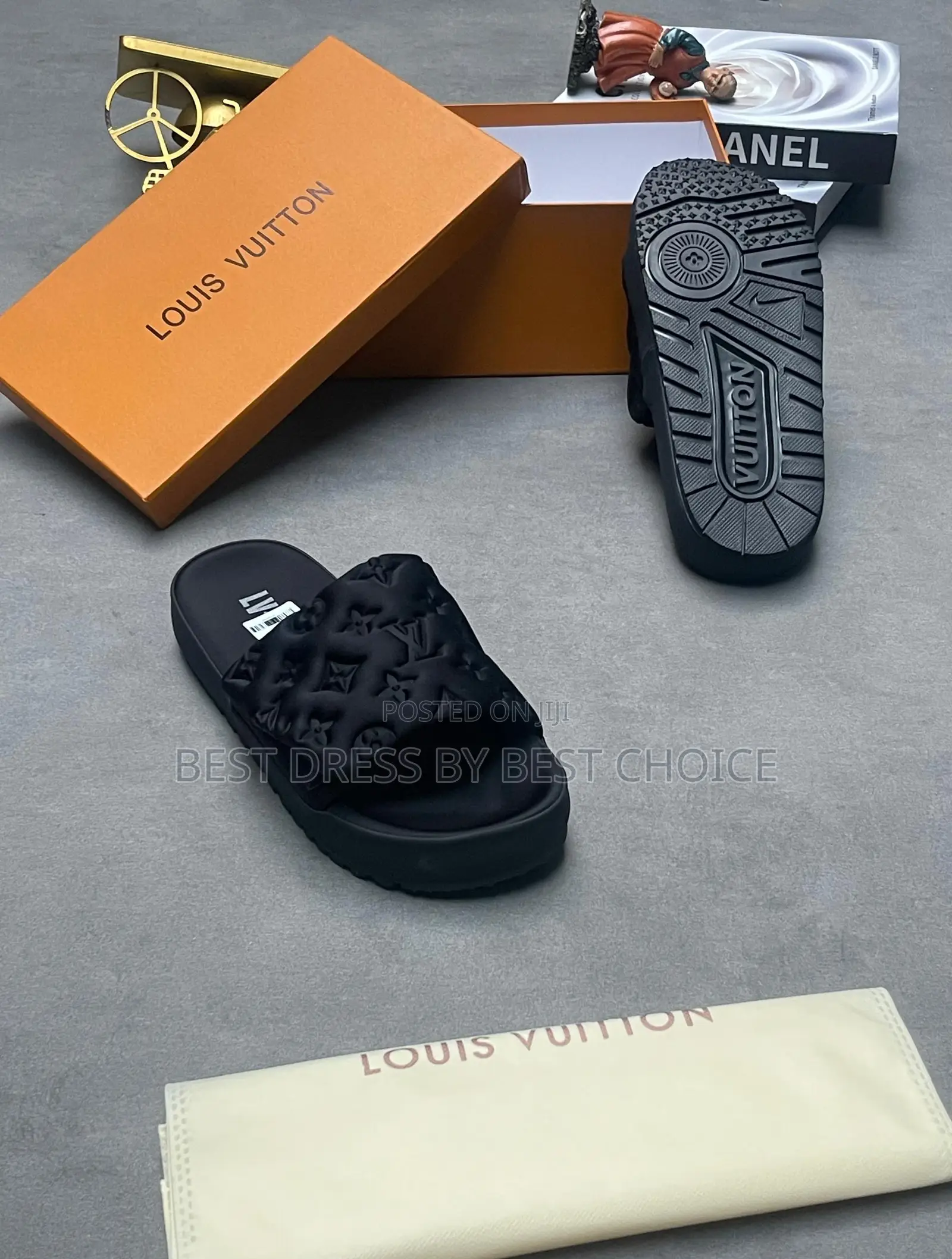 LV Nba Monogram Planter Slide Well Branded