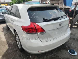Toyota Venza AWD 2011 White