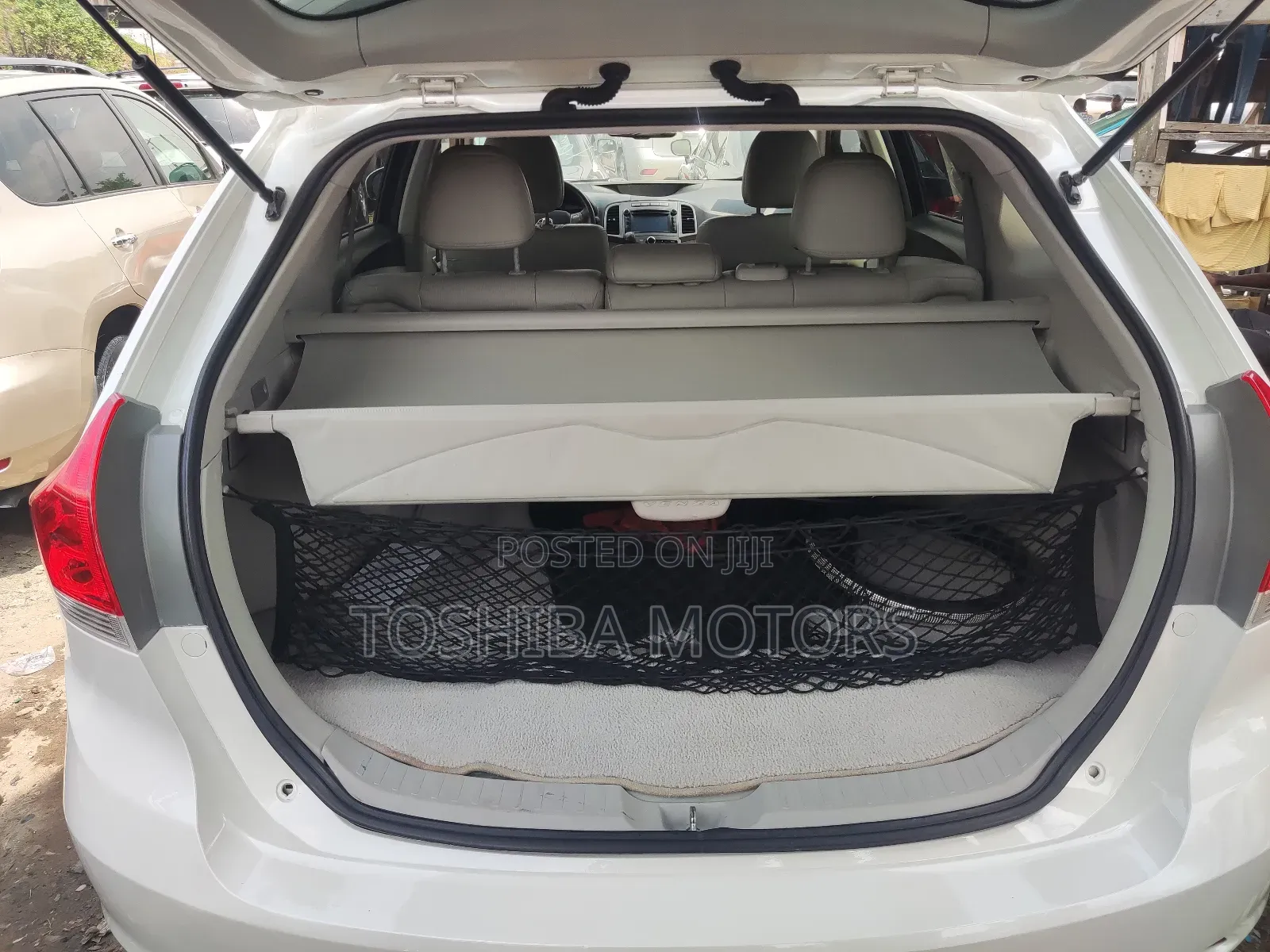 Toyota Venza AWD 2011 White