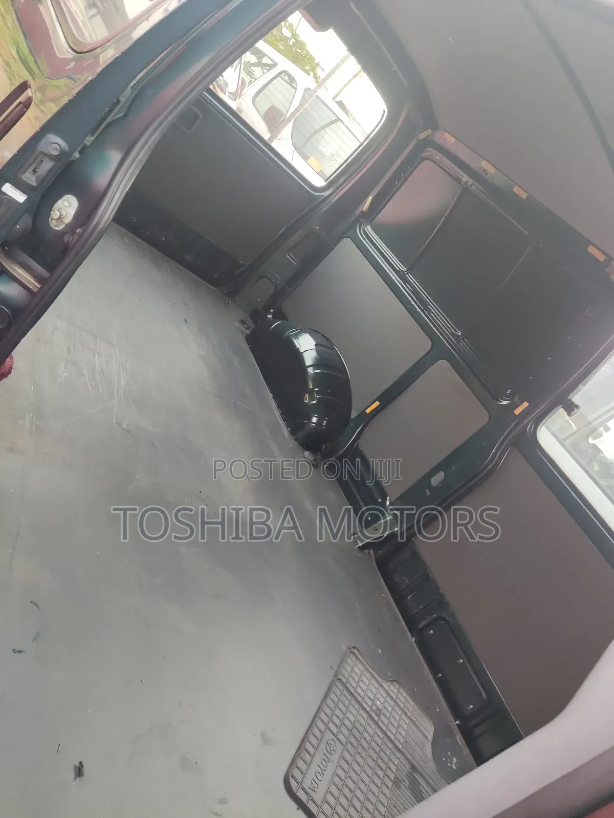 Toyota HiAce 2004 Blue