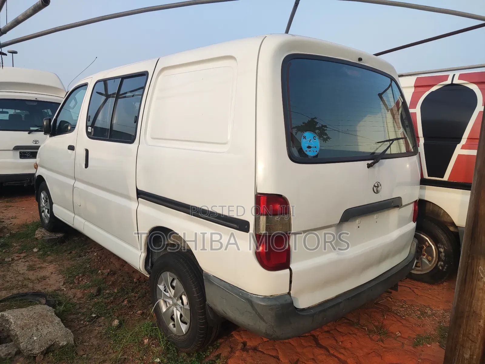 Toyota HiAce 2004 White