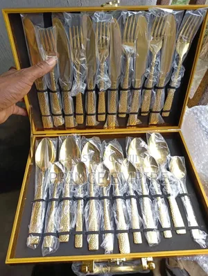 24-Piece Gold Cutlery Set Gift Box