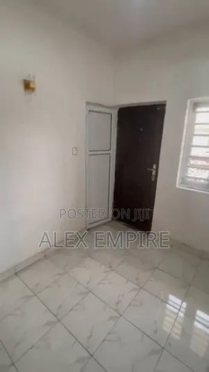 Mini Flat in Ago Palace for rent