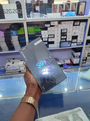 New Samsung Galaxy S9 Plus 64 GB Black