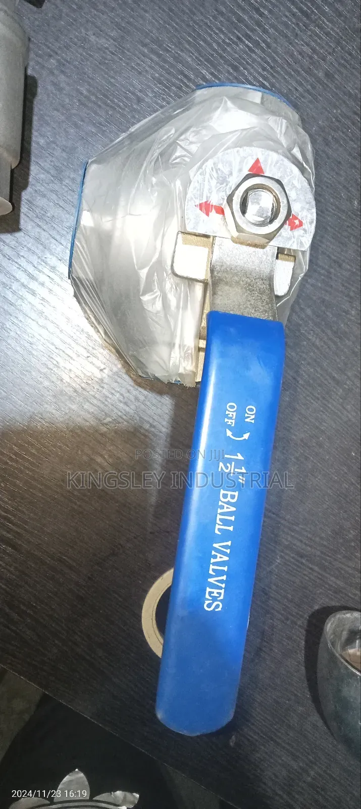 BALL VALVE One and a Half Inches