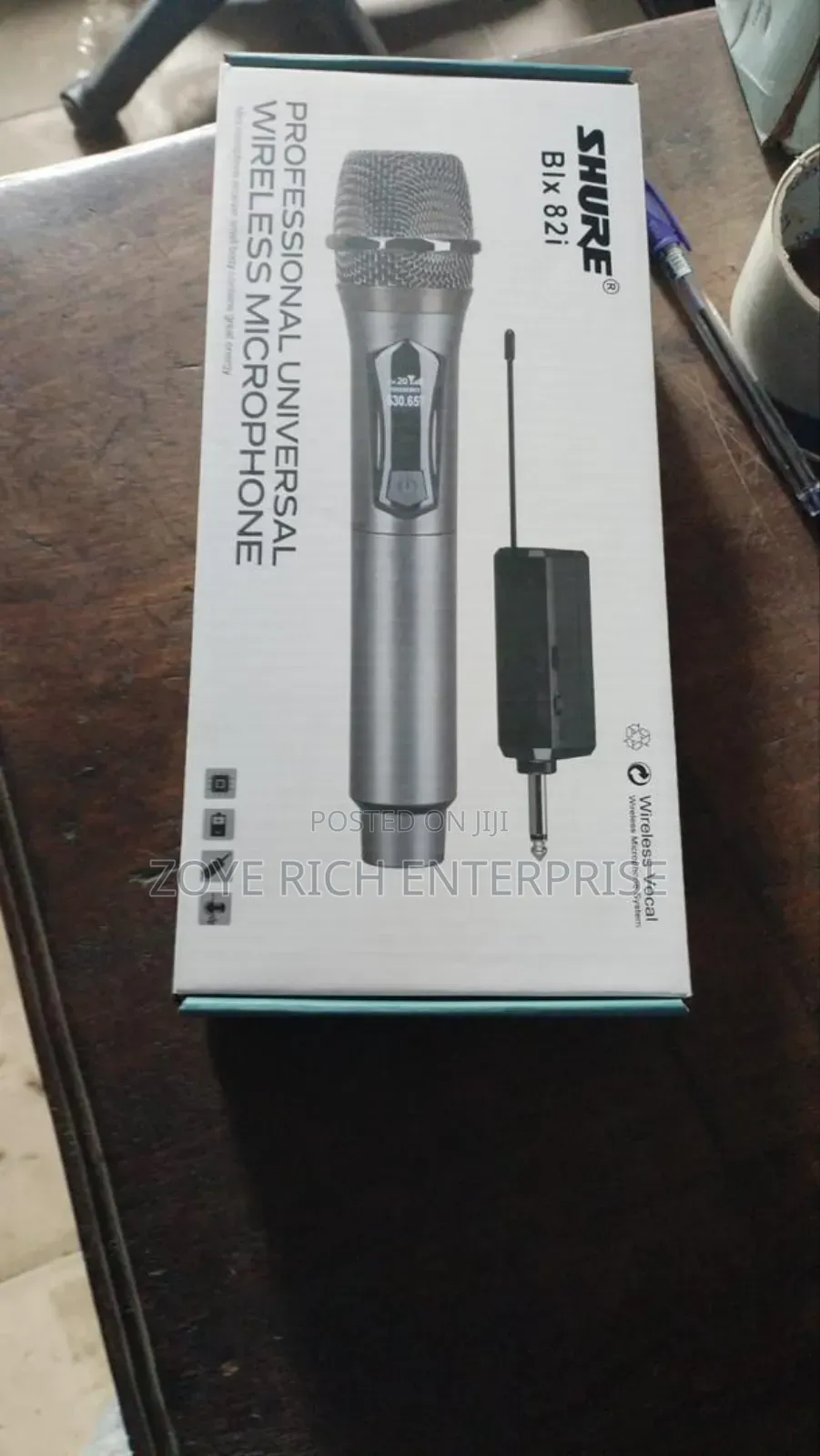 Microphone