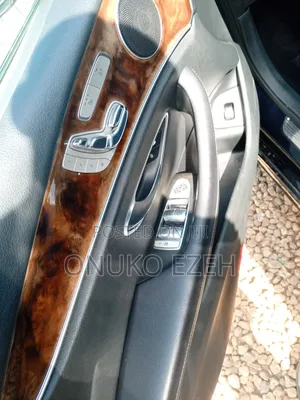 Mercedes-Benz E300 2016 Blue