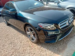 Mercedes-Benz E300 2016 Blue