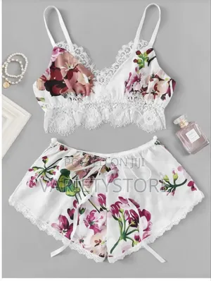 Photo - Sexy Printed Lace Elastic Pajamas Two Piece Set
