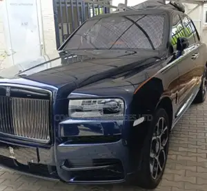 New Rolls-Royce Cullinan Black Badge 2024 Blue