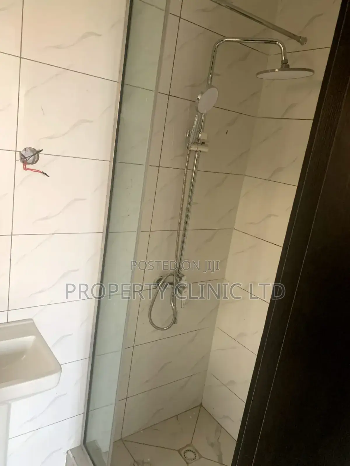 4bdrm Duplex in Obafemi-Owode for sale