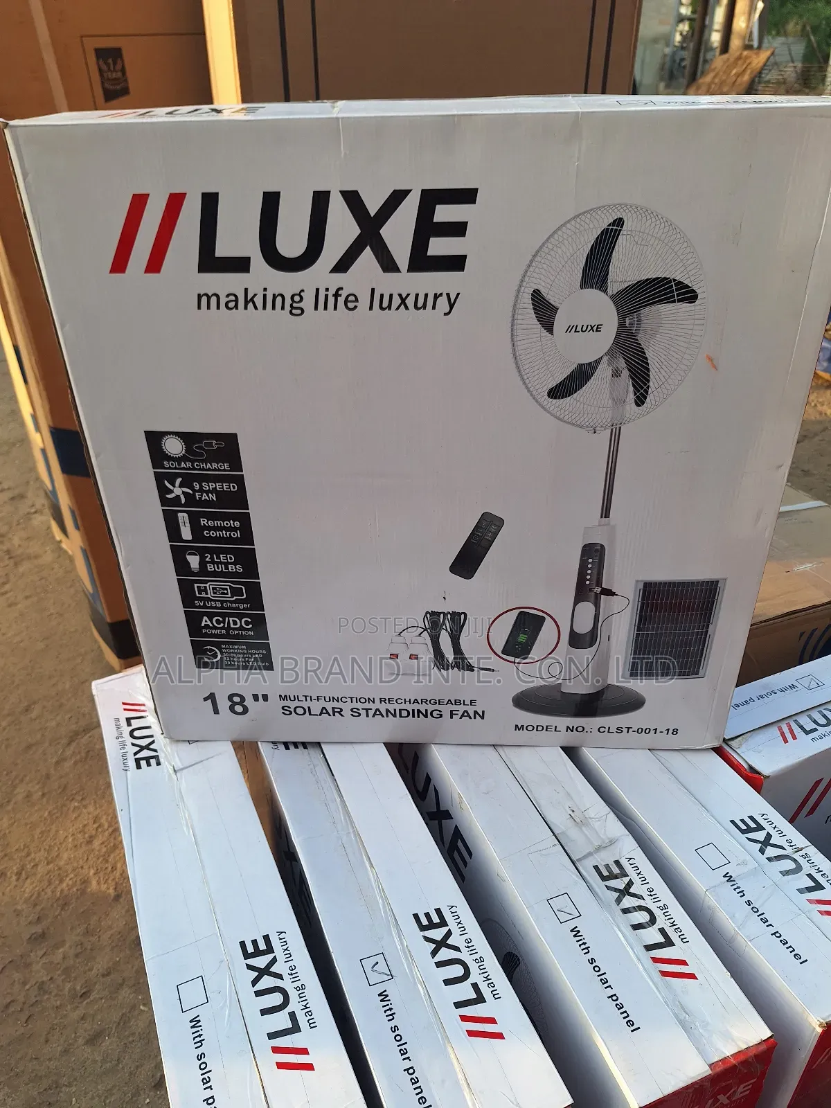 LUXE Rechargeable Solar Fan