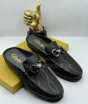 Clark’S Half Shoes