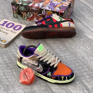 New Era SB Dunk Sneakers Low Pro Collection X Ape
