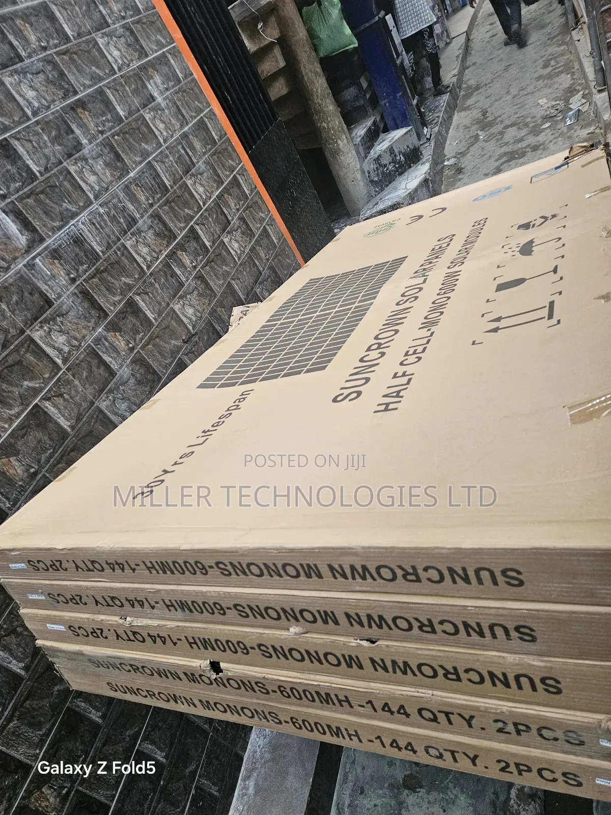 600w Suncrown Brand New Solar Panel Supplied