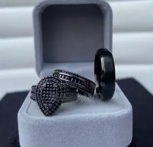 Photo - Couple Wedding Rings Black