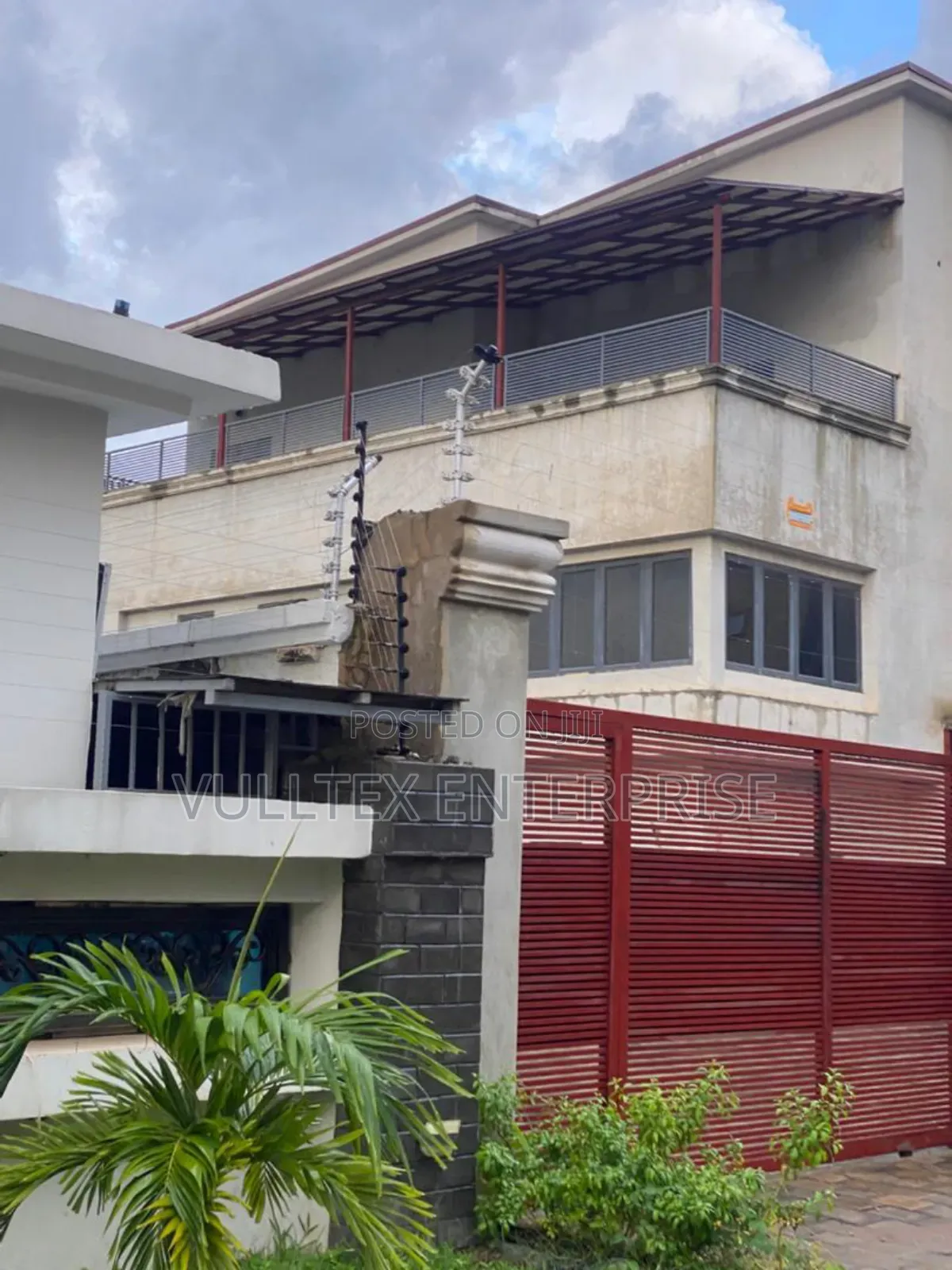 Side Top Balcony Sit Out Pergola