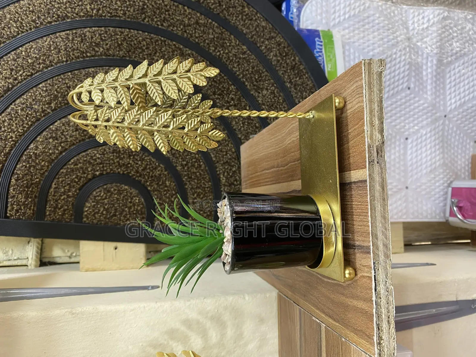 Decorative Flower Vase With Gold Stand
