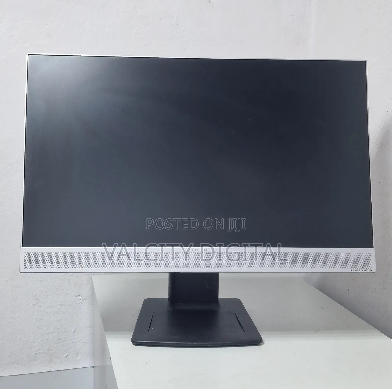Desktop Computer HP EliteOne 800 G3 8GB Intel Core I5 SSD 256GB