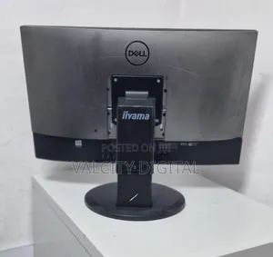 Desktop Computer Dell OptiPlex 7460 8GB Intel Core I5 SSD 256GB