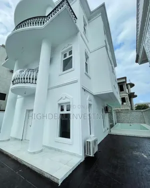 Photo - 4bdrm Duplex in Banana Island for sale