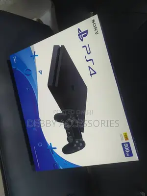 Photo - New PS4 Slim
