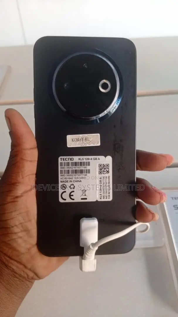 New Tecno Spark 30C 128 GB Black