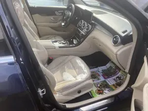 Mercedes-Benz GLC-Class 2019 Blue