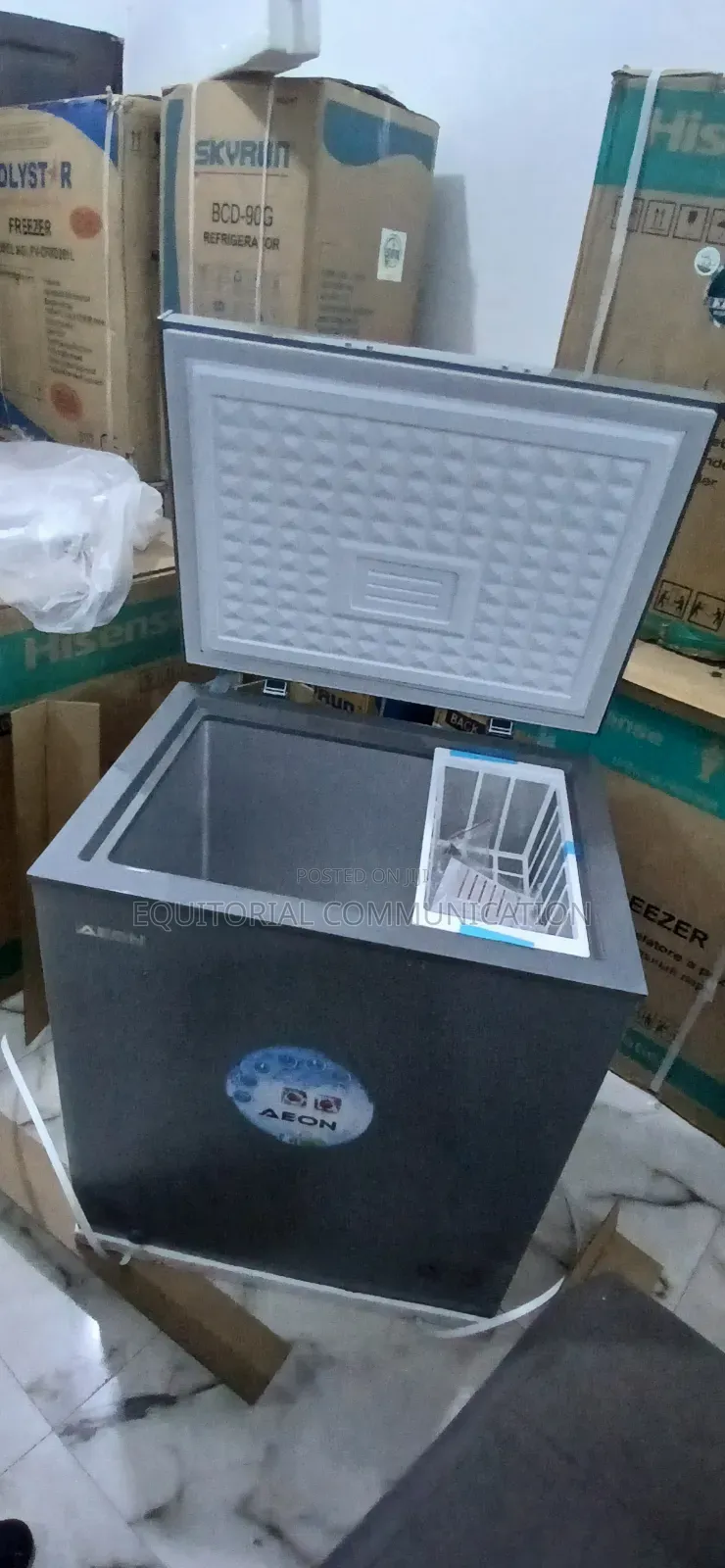 Aeon 150L Chest Freezer With Easy Maintenance Access