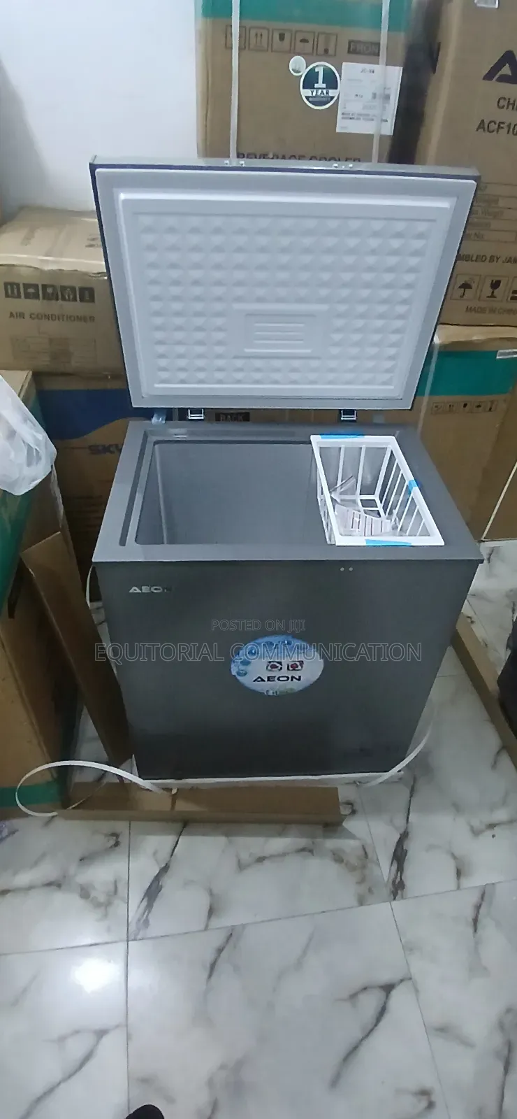 Aeon 150L Chest Freezer (Durable Steel Construction)