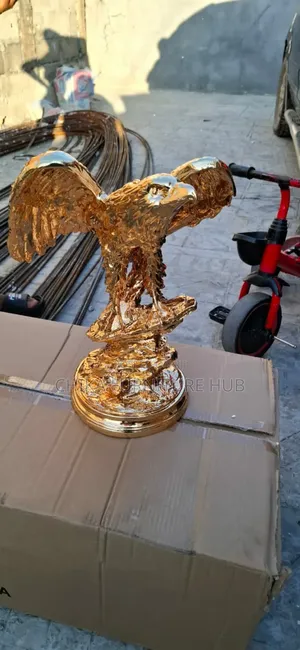 Giant Eagle Decorative Figurines