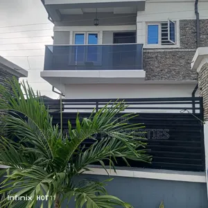 2bdrm Block of Flats in Unity Estate Along for rent