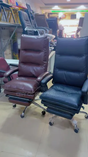 Exclusive Office Chair With Footrest