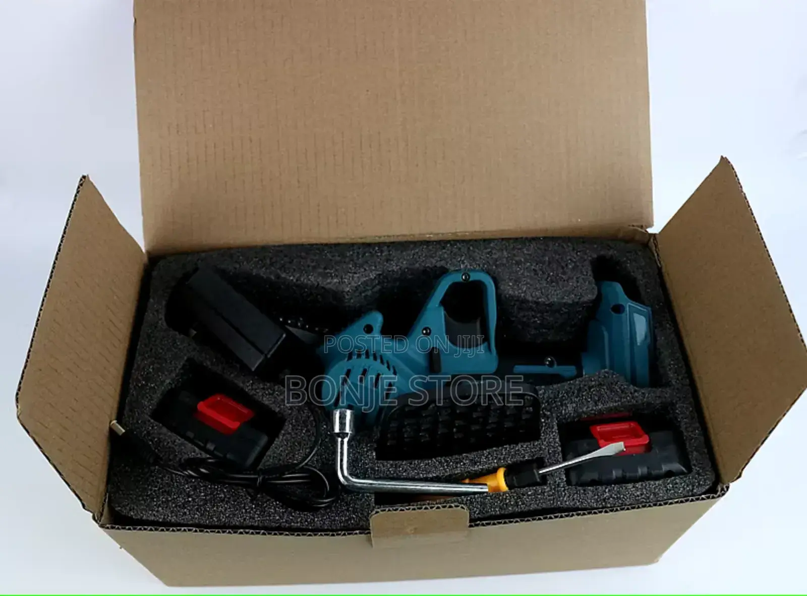Rechargeable Chain Saw Cutting Machine - 2 Battery