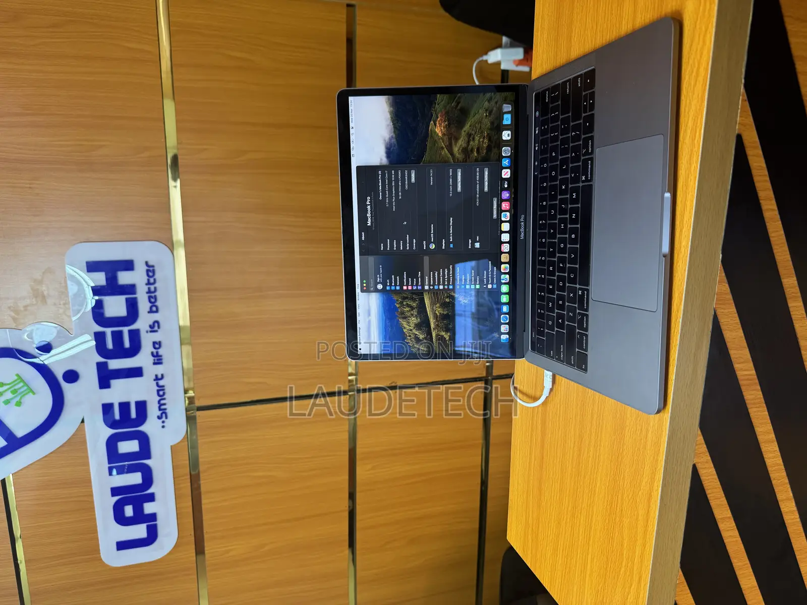 Laptop Apple MacBook Pro 2018 16GB Intel Core I7 SSD 512GB