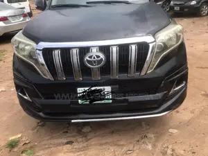 Toyota Land Cruiser Prado 2.7 i 2012 Black
