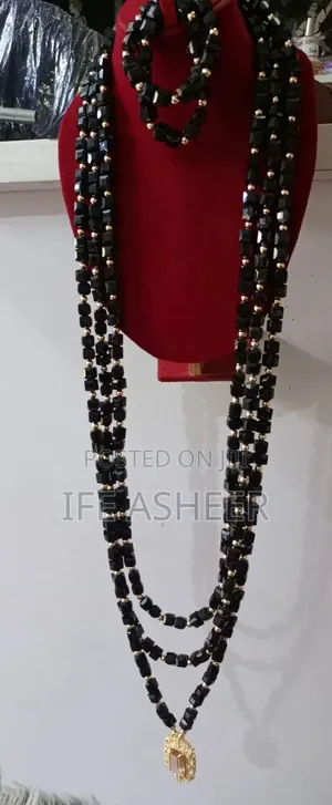 Men 3 Steps Ceremonial Navel Length Black Beads With Pendant