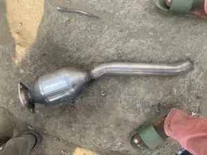 Center Catalyst for Toyota RAV4 2008 V6 Engine Brand New One
