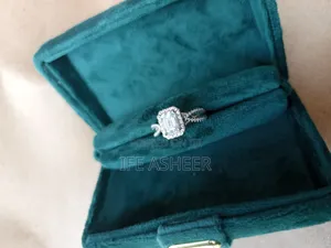 Mossanite Diamond Stone Ladies Proposal Ring 00222