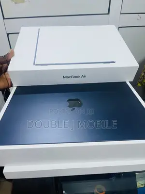 Laptop Apple MacBook Air 2023 M2 8GB Apple M2 SSD 256GB