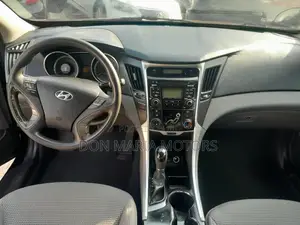 Hyundai Sonata 2011 Black
